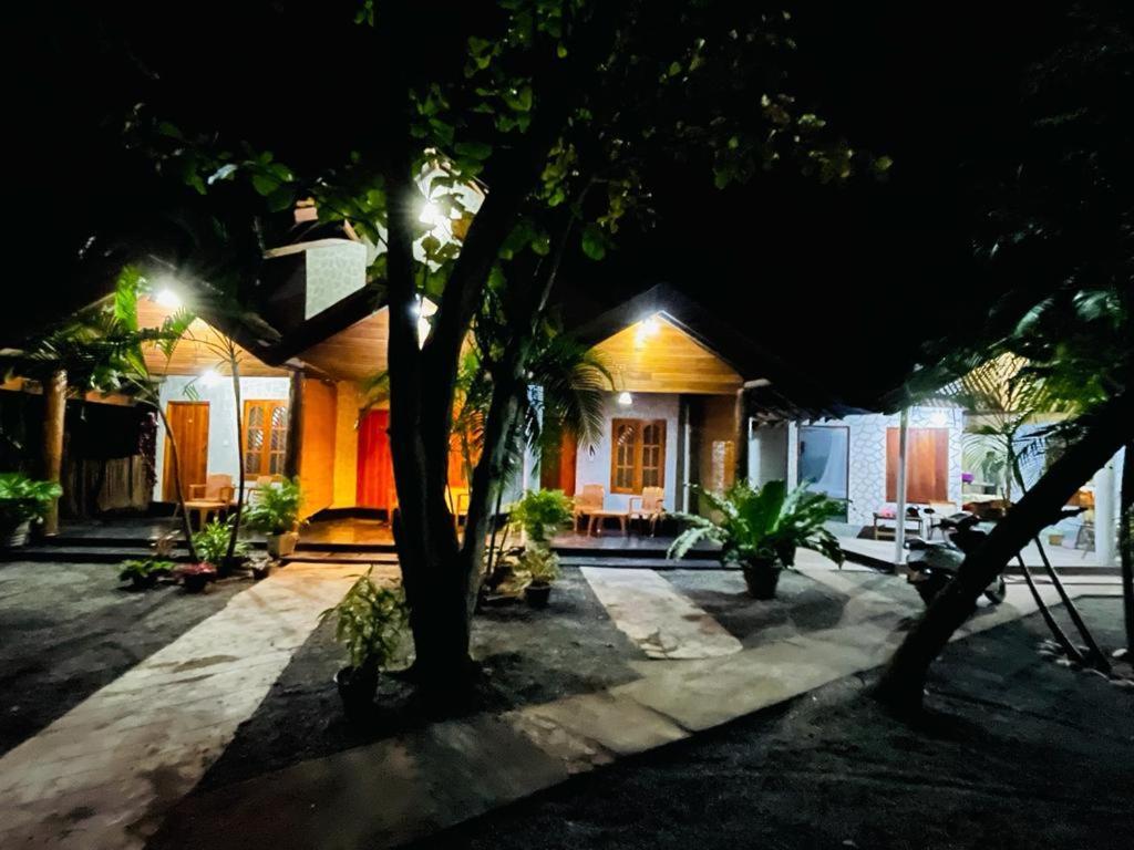 New Roy Guest House Kalkudah  Exterior foto