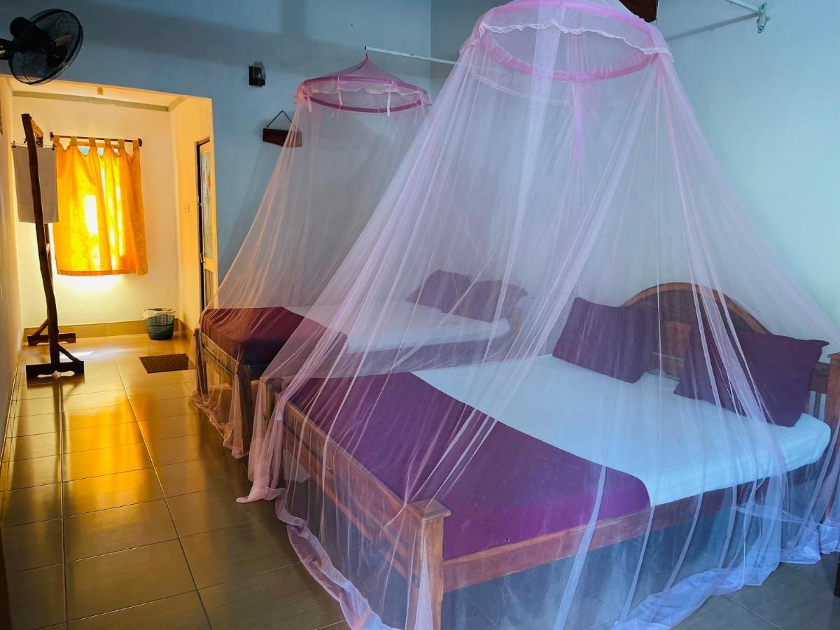 New Roy Guest House Kalkudah  Exterior foto